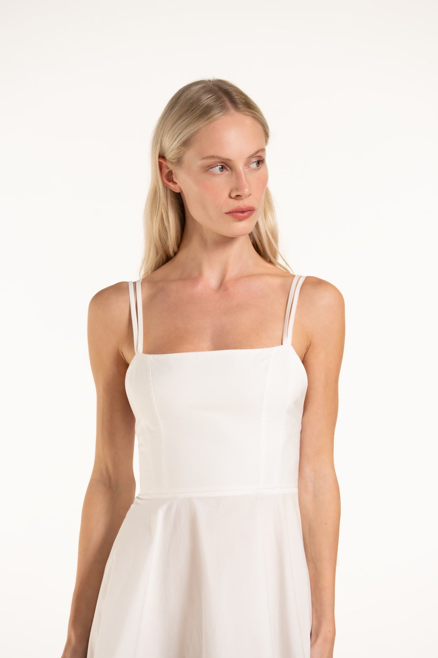 Adenor Dress - White - Solid