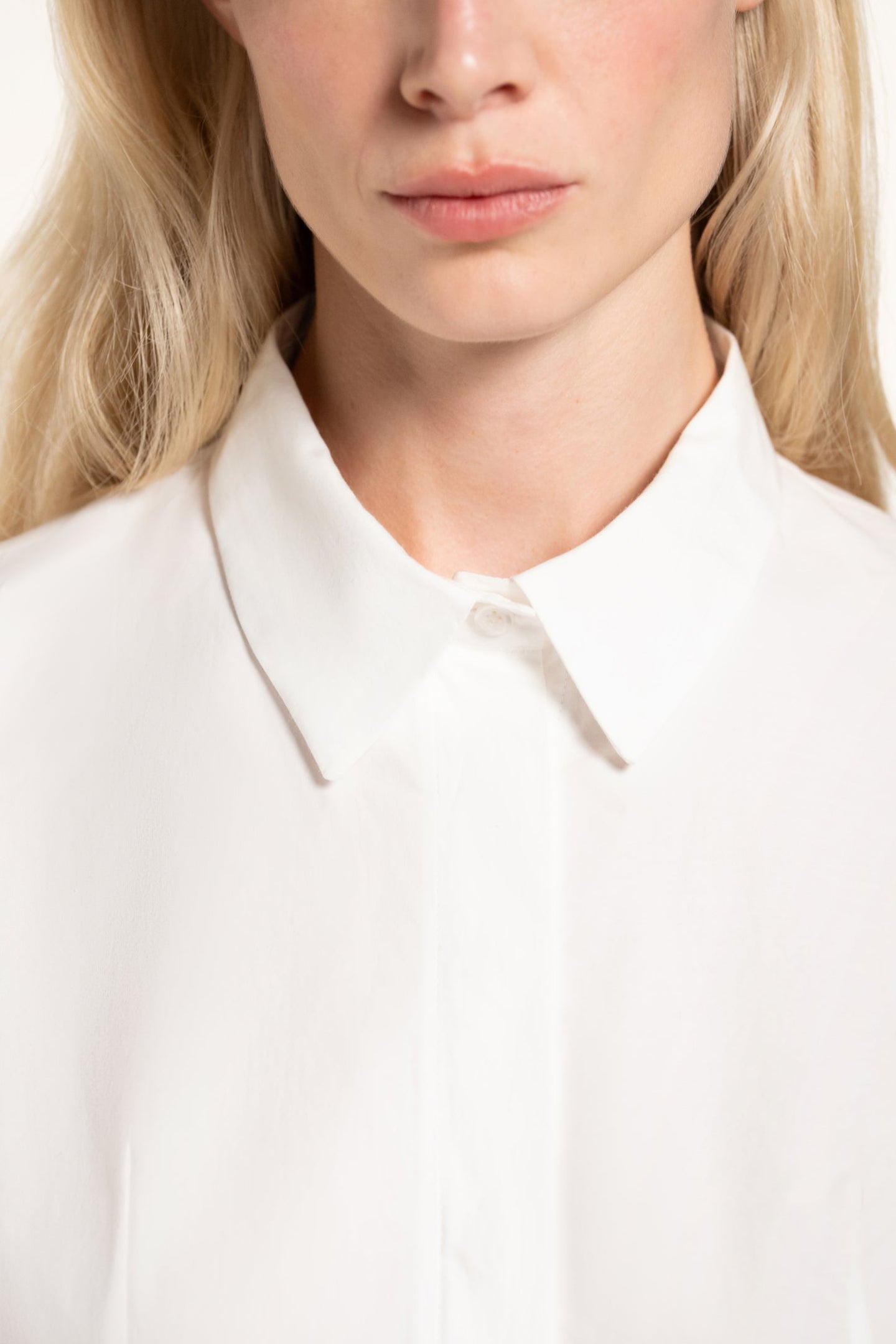 Alissende Shirt - White - Solid