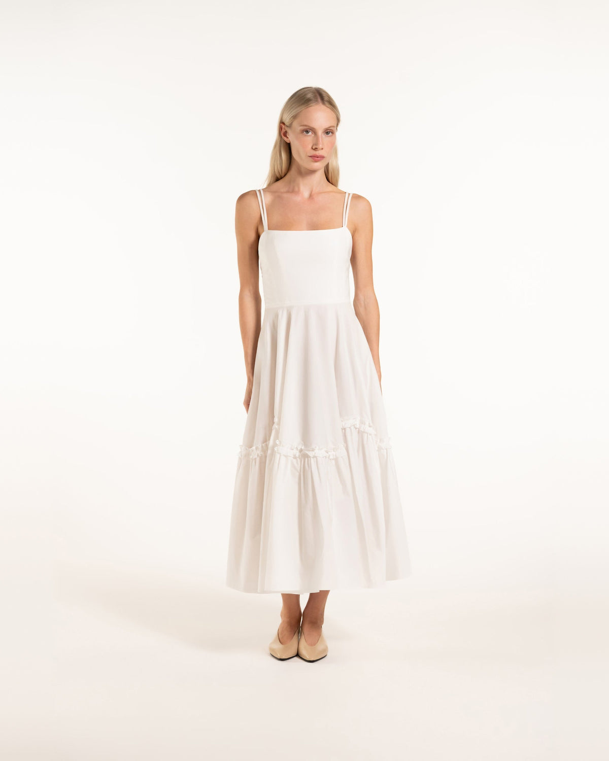 Zhiggie Alvana Dress in white