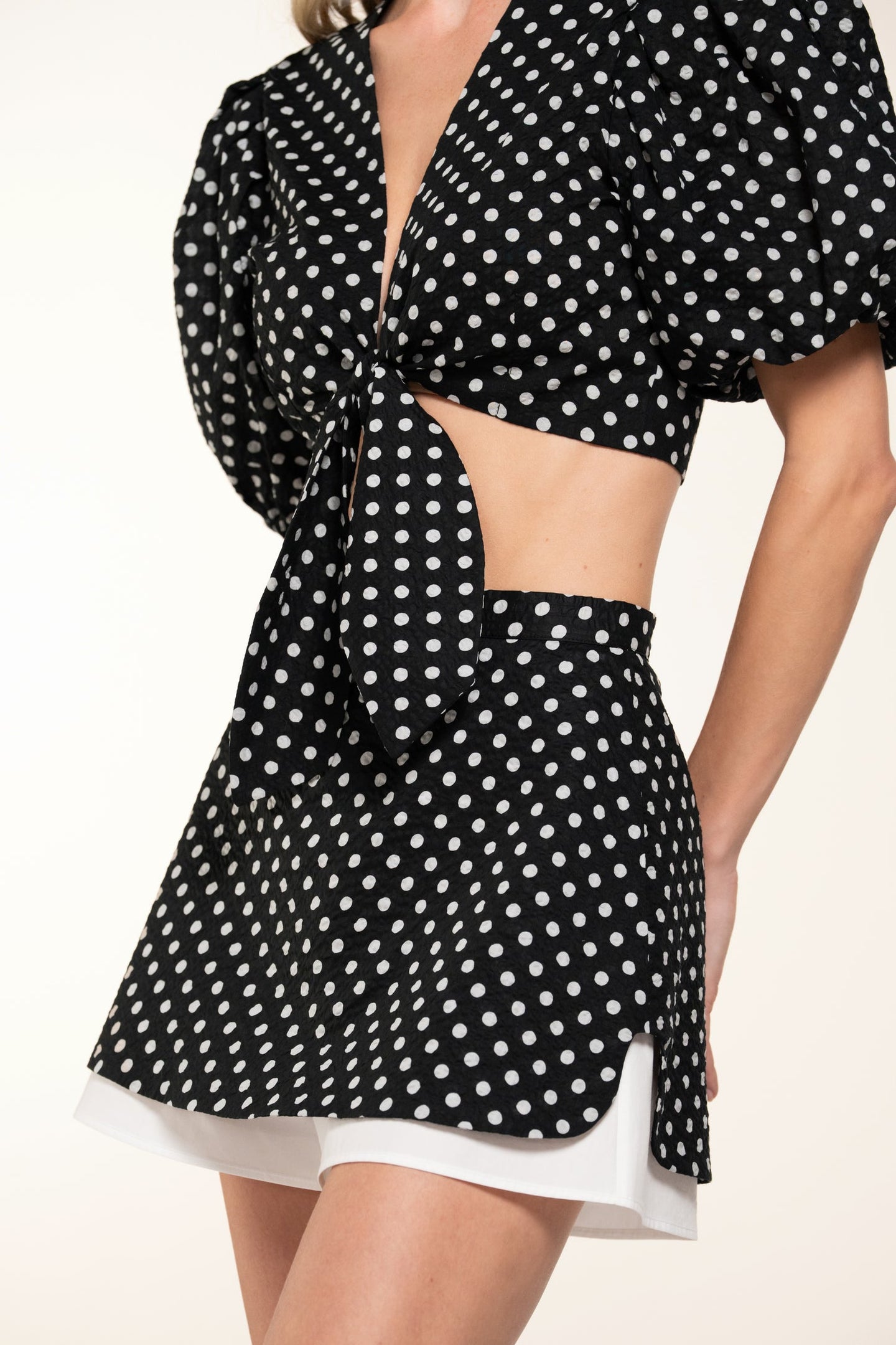 Anna Top - Black - Polkadots