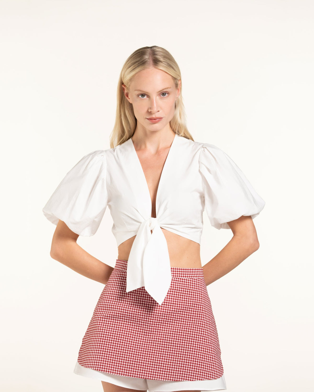 Zhiggie Anna Top in white