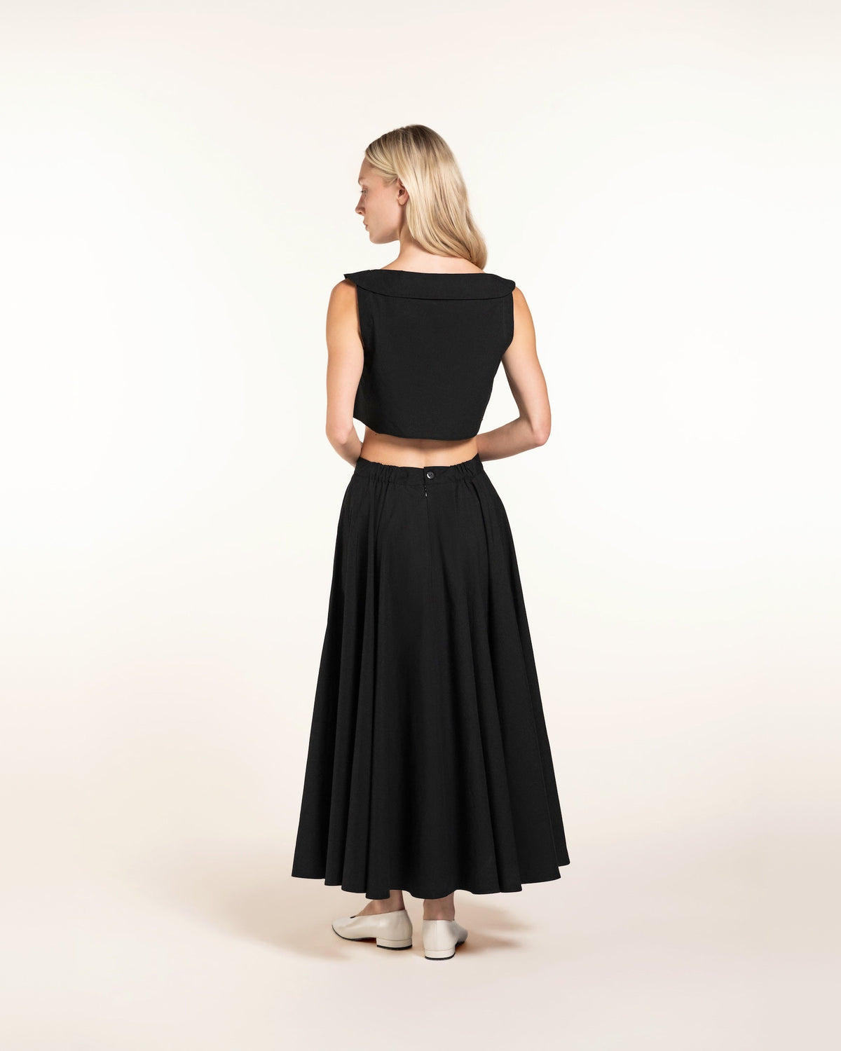 Zhiggie Babilou Skirt in black