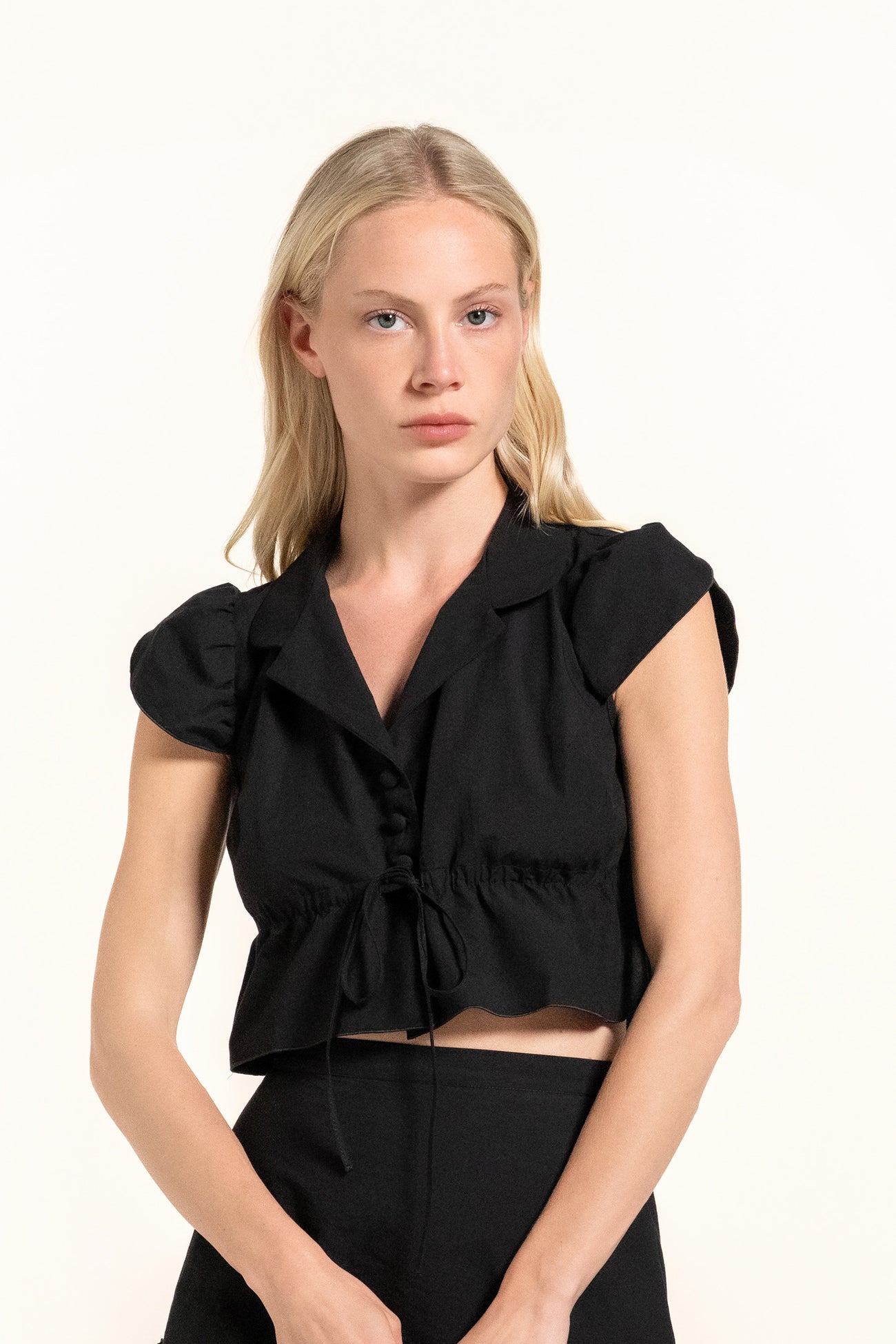 Zhiggie Dixy Top in black
