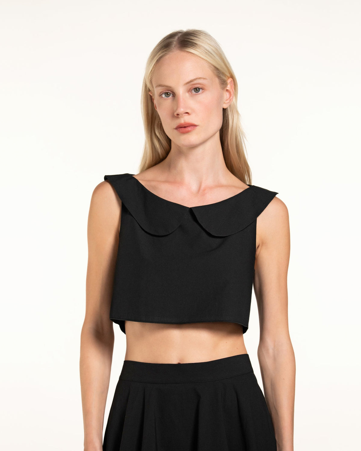 Zhiggie Gabriella Top in black