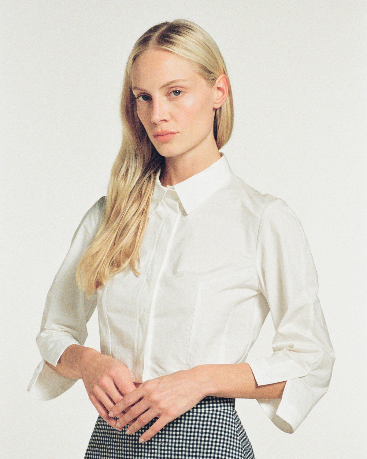 Zhiggie Alissende Shirt in white, film photograph